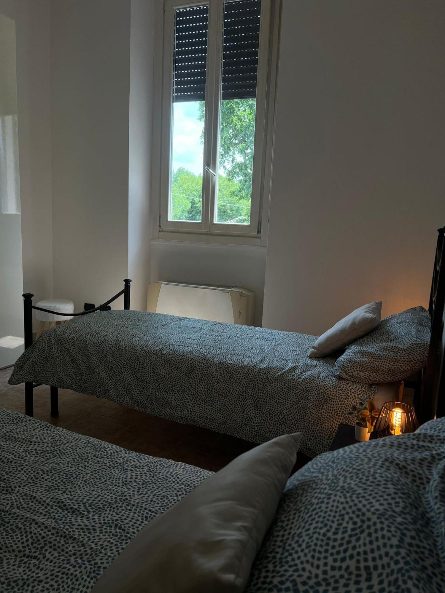 Casa Polly 2 - Ampio E Comodo Appartamento A Voghera Eksteriør bilde